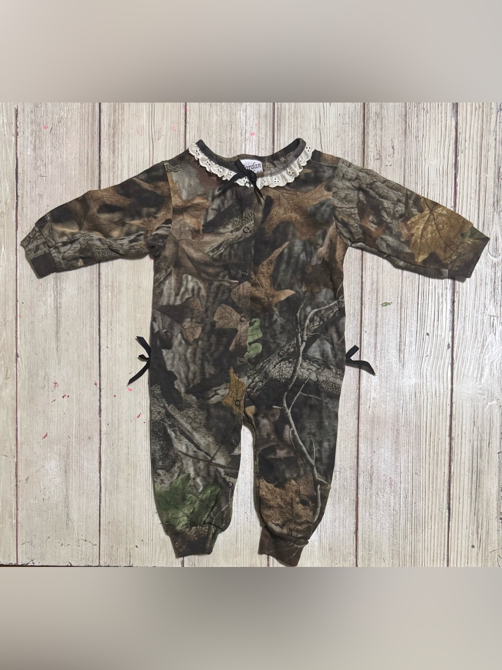 HTF 90s Vintage Jordan Lee Advantage Camo sleeper baby girl 3-6m eyelet lace bow